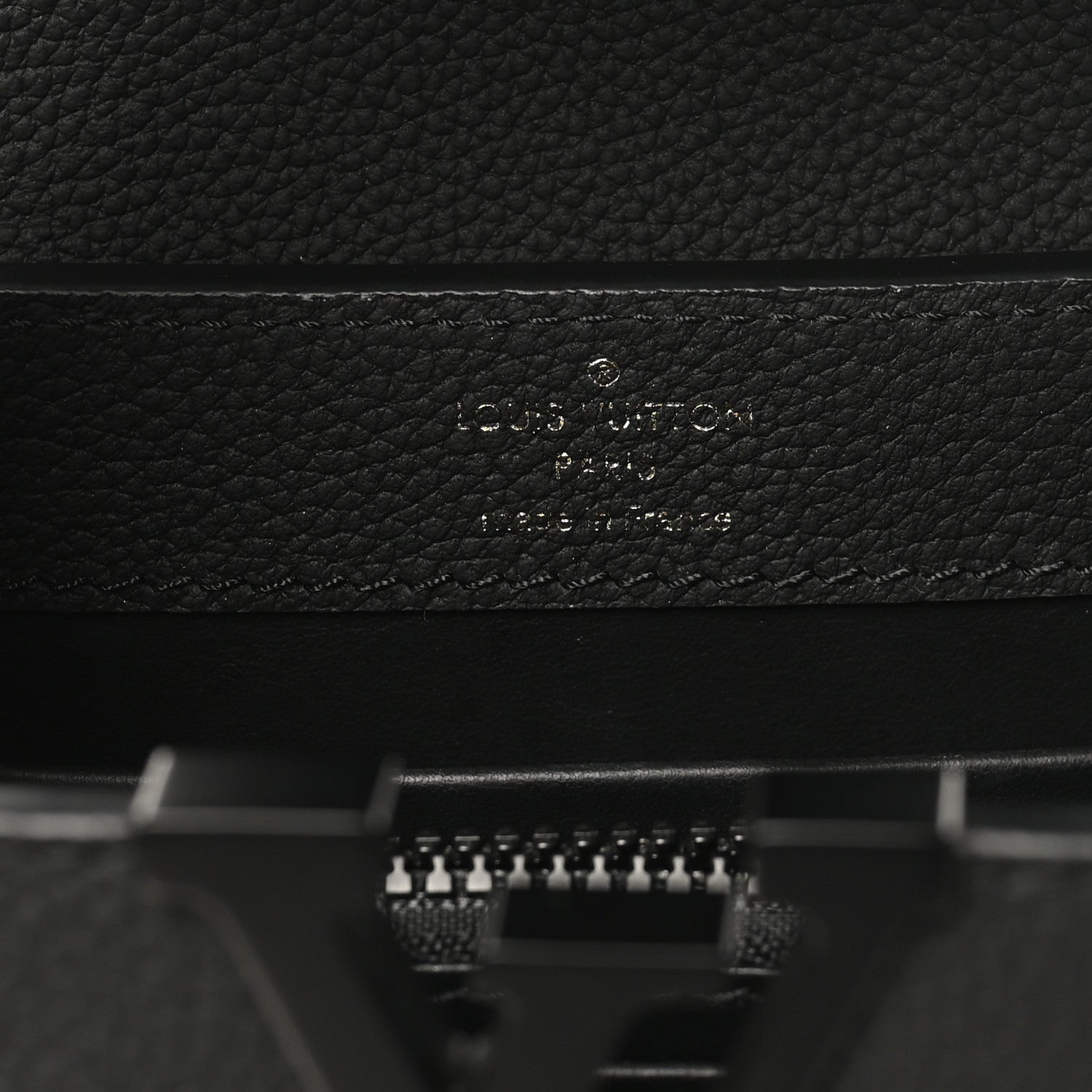 Matte Taurillon Capucines East West Mini All Black