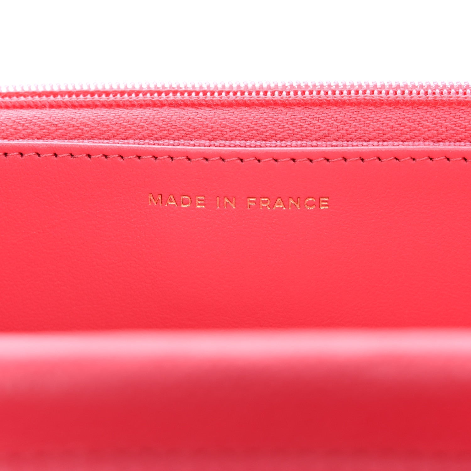 Caviar Quilted Wallet on Chain WOC Pink