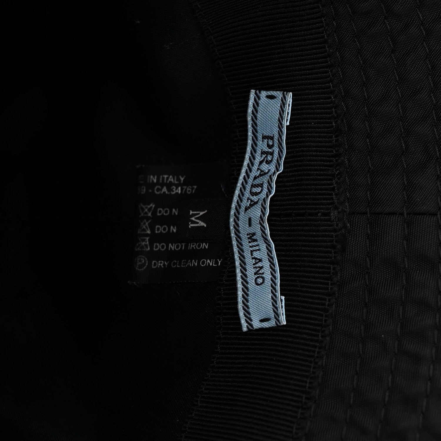 Re-Nylon Metal Triangle Logo Womens Bucket Hat M Black