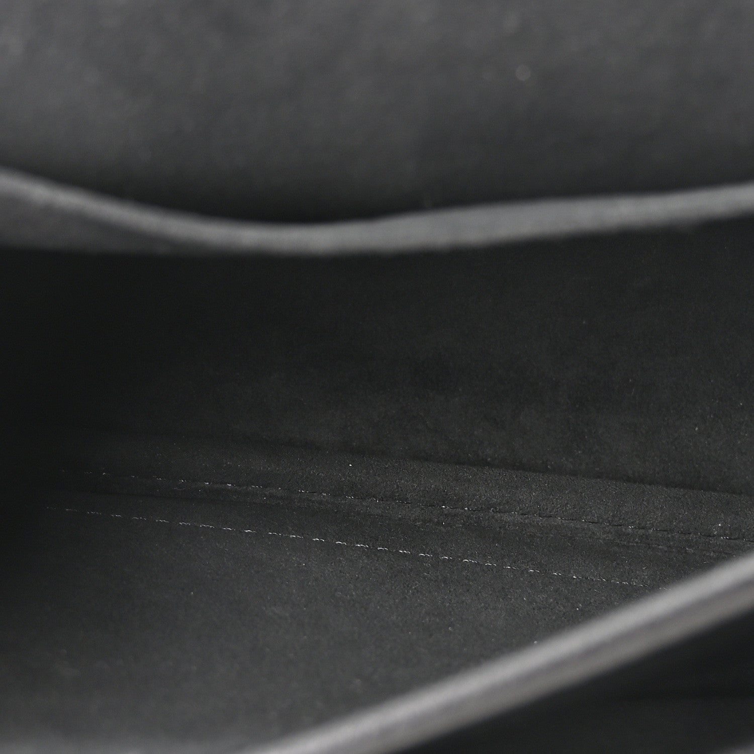 Grained Calfskin Lockme Chain Bag PM Black
