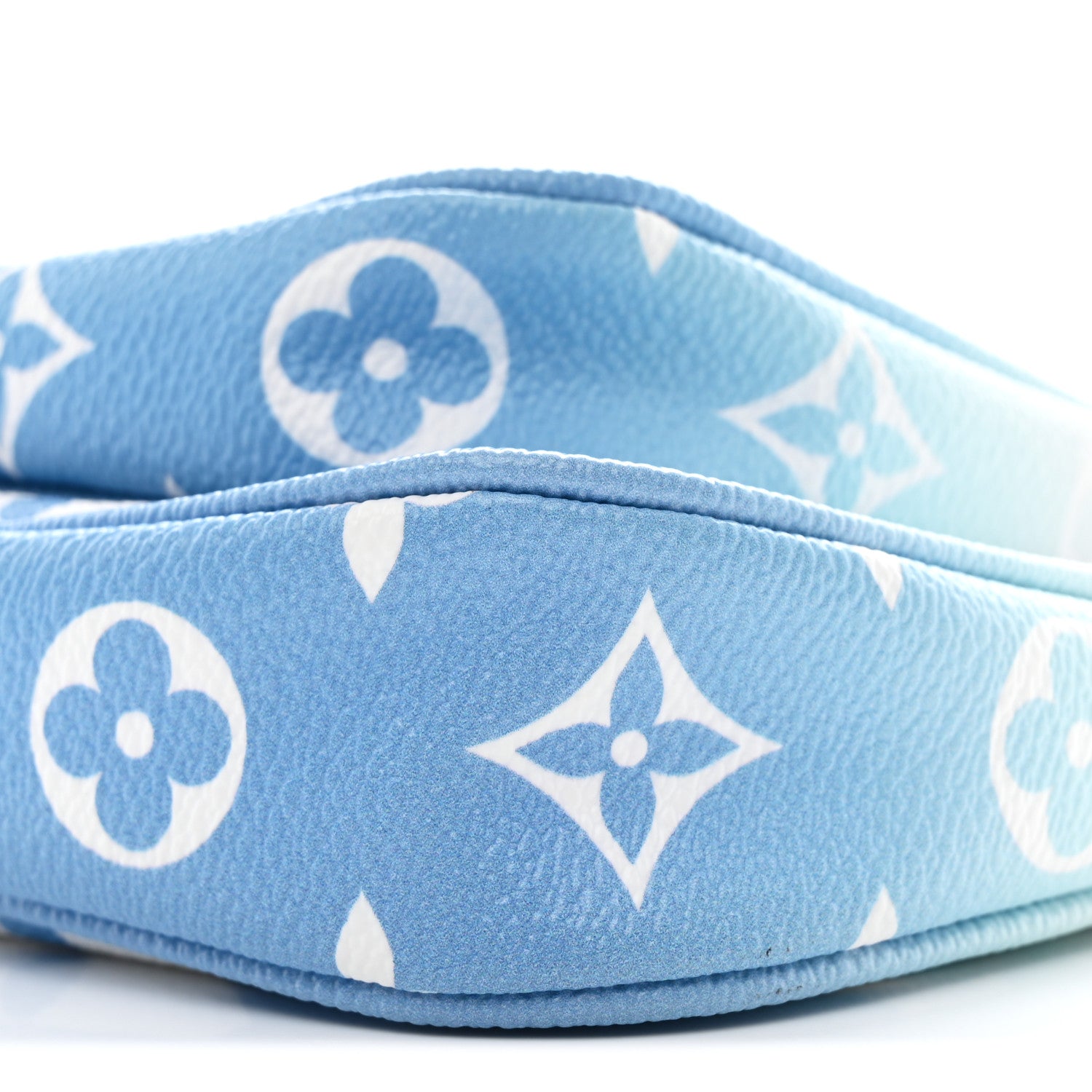 Monogram Giant By The Pool Multi Pochette Accessories Blue