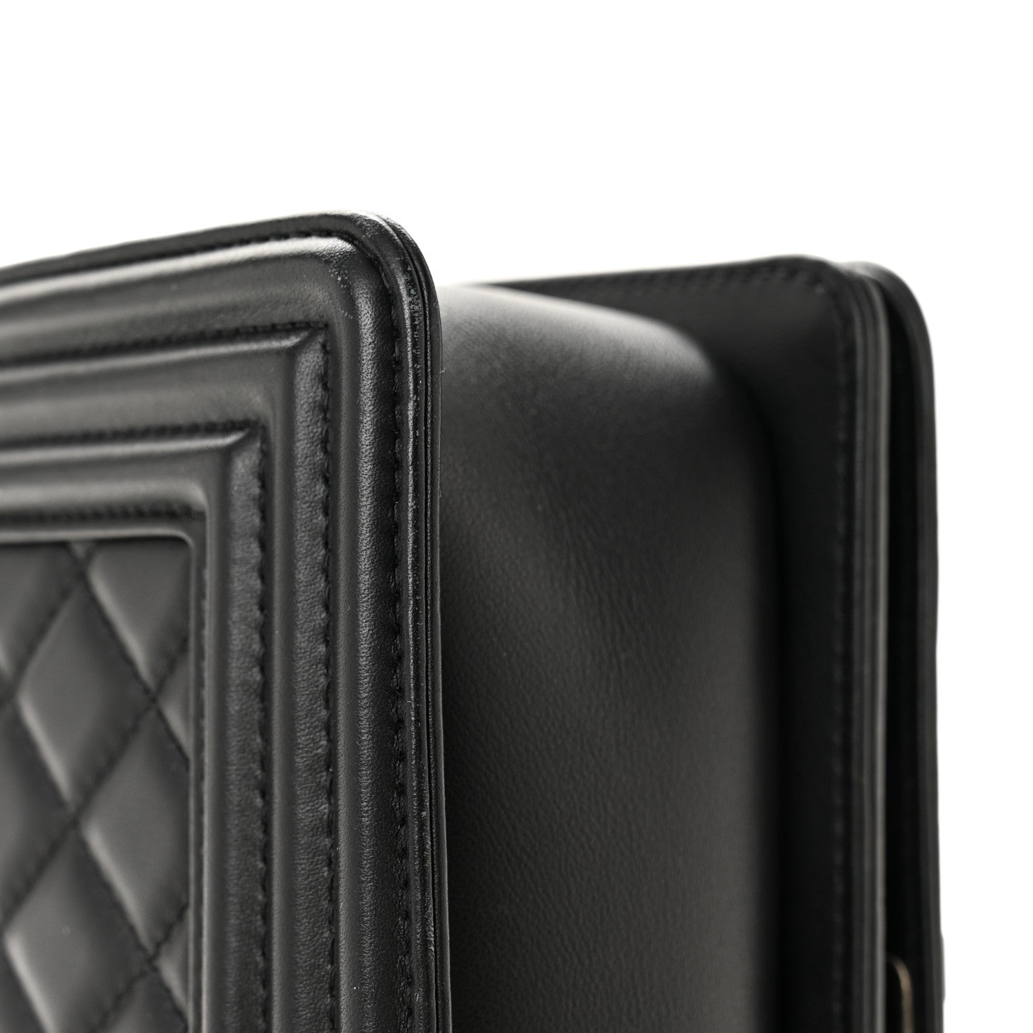 Lambskin Quilted Small Boy Flap Black