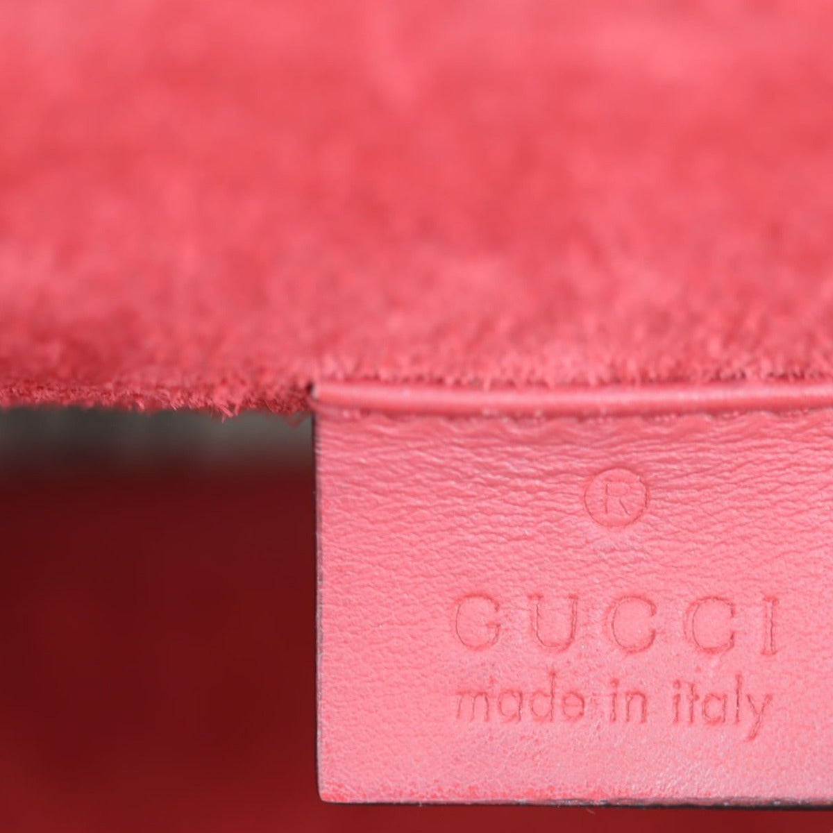 Gucci Dionysus GG Supreme Small Shoulder Bag