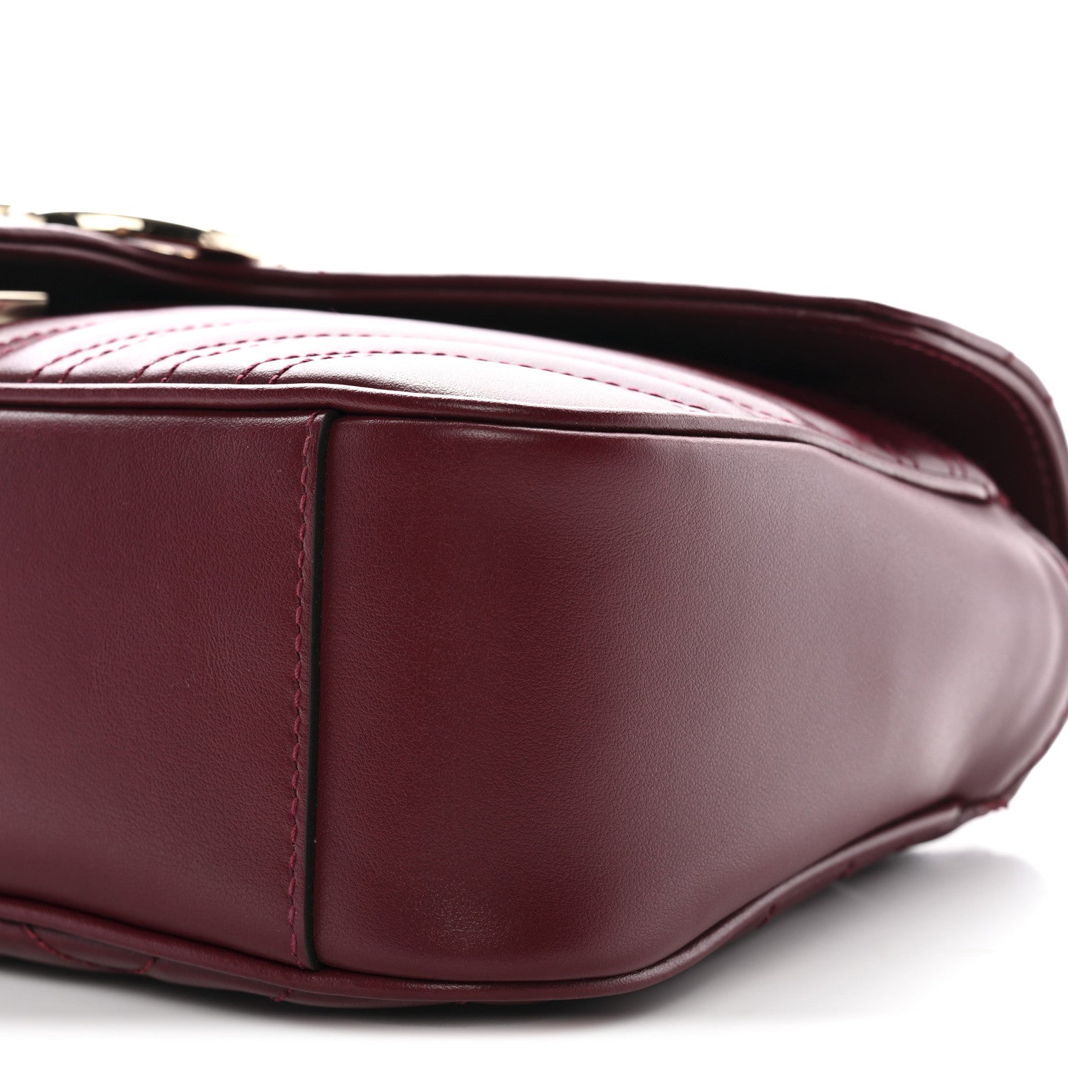Calfskin Matelasse Medium GG Marmont Shoulder Bag Ancora Red