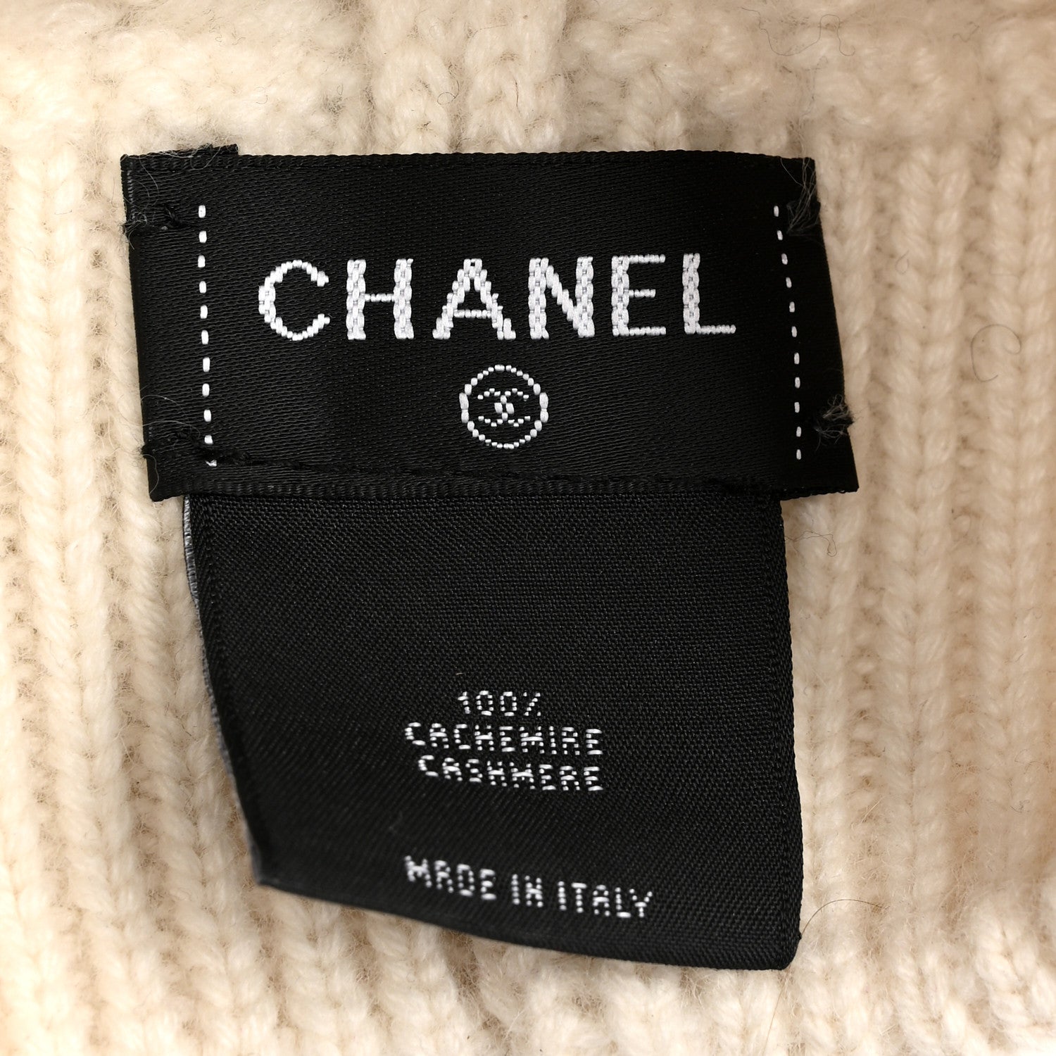 Cashmere CC Knitted Beanie Hat Black White