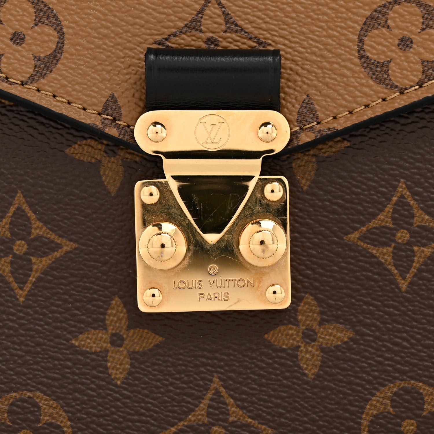 Reverse Monogram Pochette Metis
