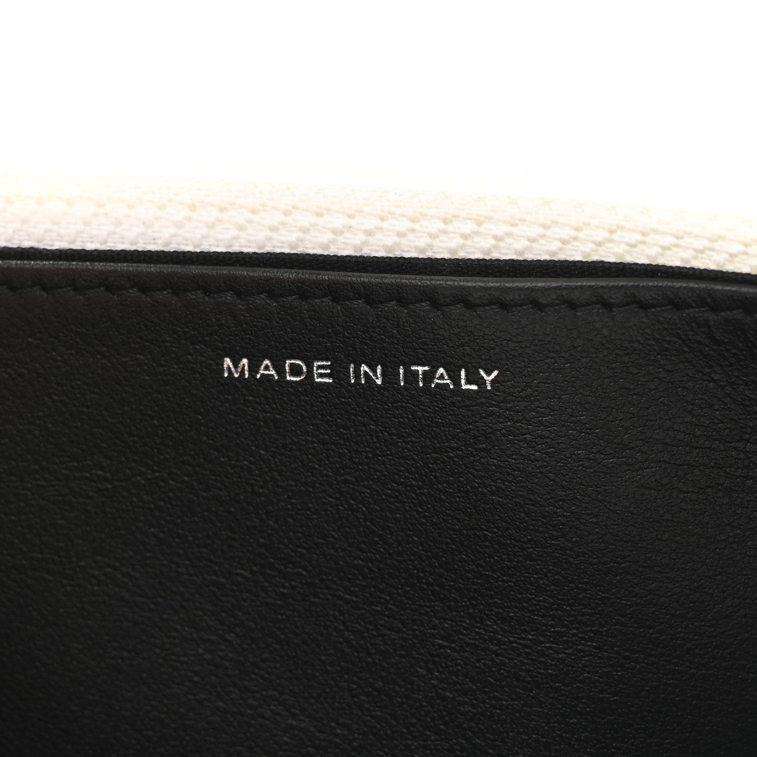 Caviar Quilted My Everything Wallet On Chain WOC White
