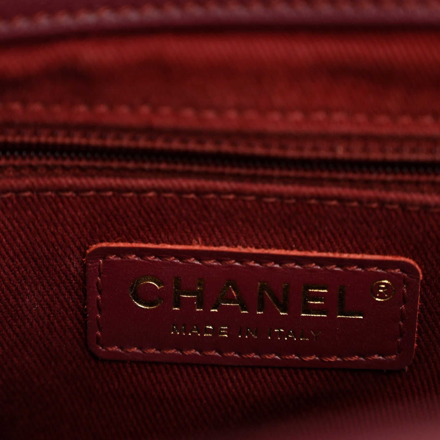 Caviar Quilted Small Business Affinity Flap Burgundy