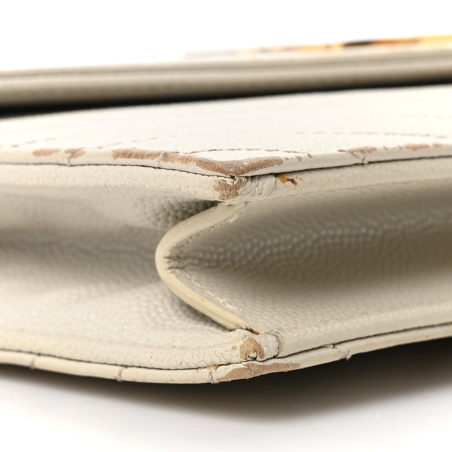 Grain De Poudre Matelasse Chevron Cassandre Envelope Chain Wallet Crema Soft