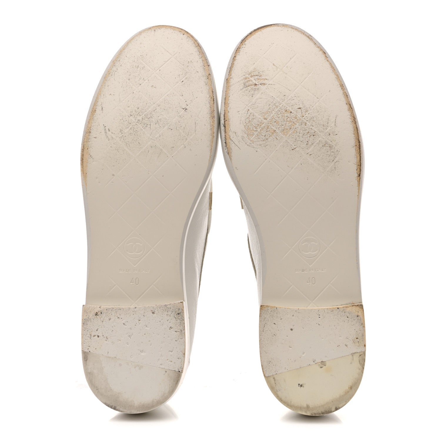 Shiny Lambskin Quilted CC Turnlock Loafers 40 White