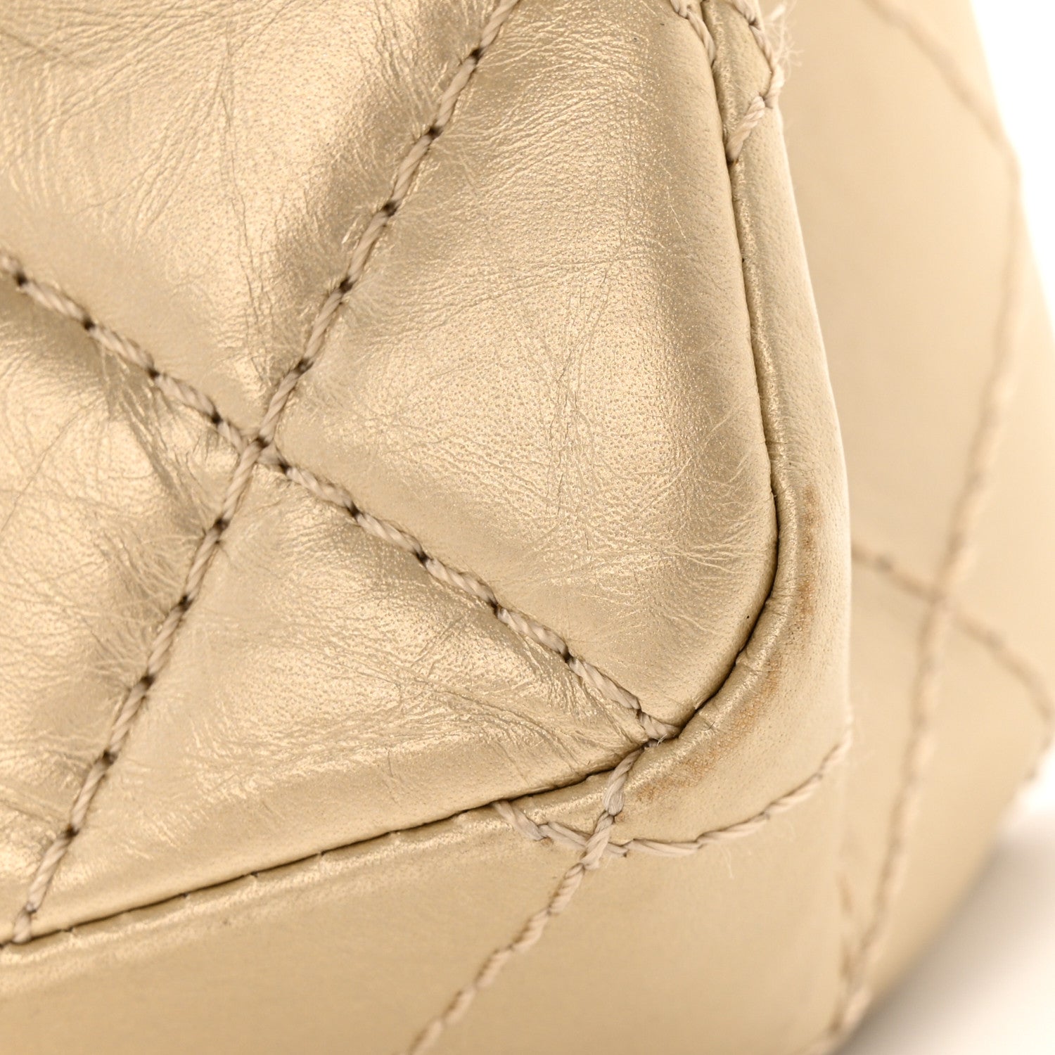 Metallic Aged Calfskin Quilted 2.55 Reissue 226 Flap Pale Gold