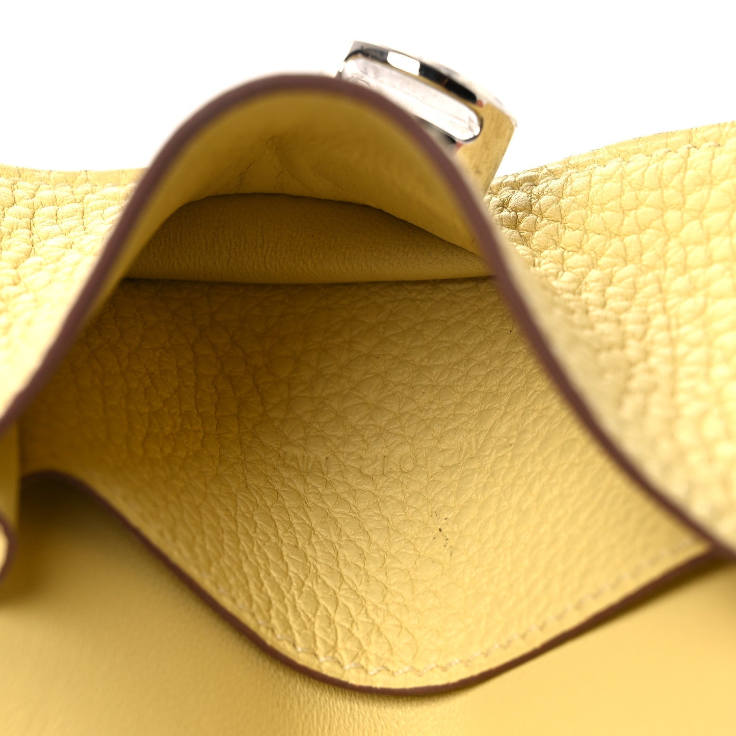 Togo Dogon Card Case Jaune Poussin