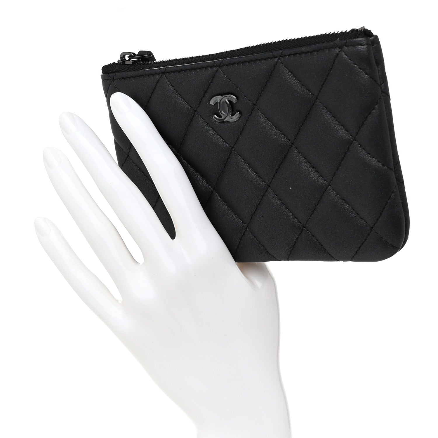 Pearly Lambskin Quilted Small Cosmetic Case So Black