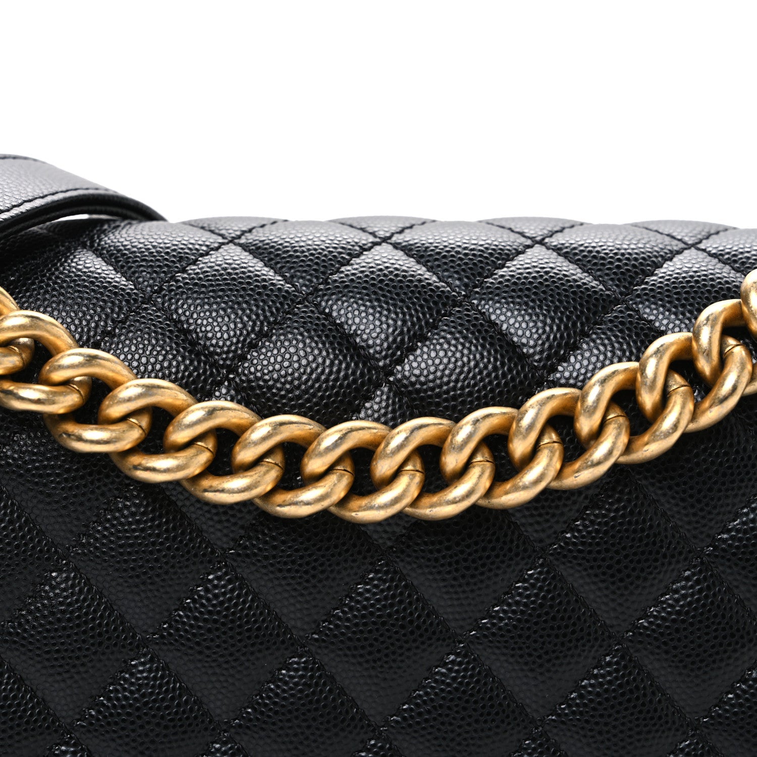 Caviar Quilted Medium Boy Flap Black