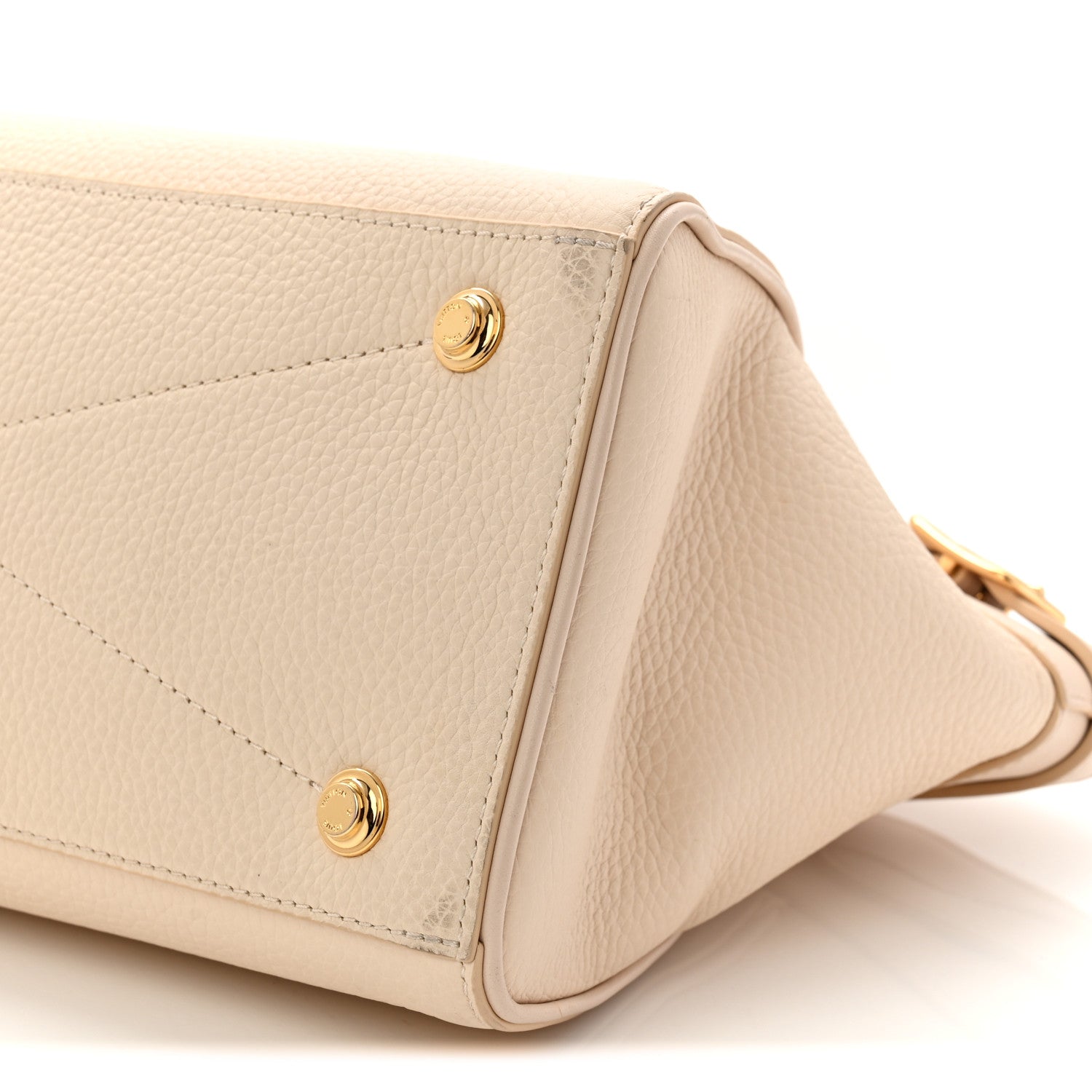 Taurillon Calfskin Vendome MM Creme