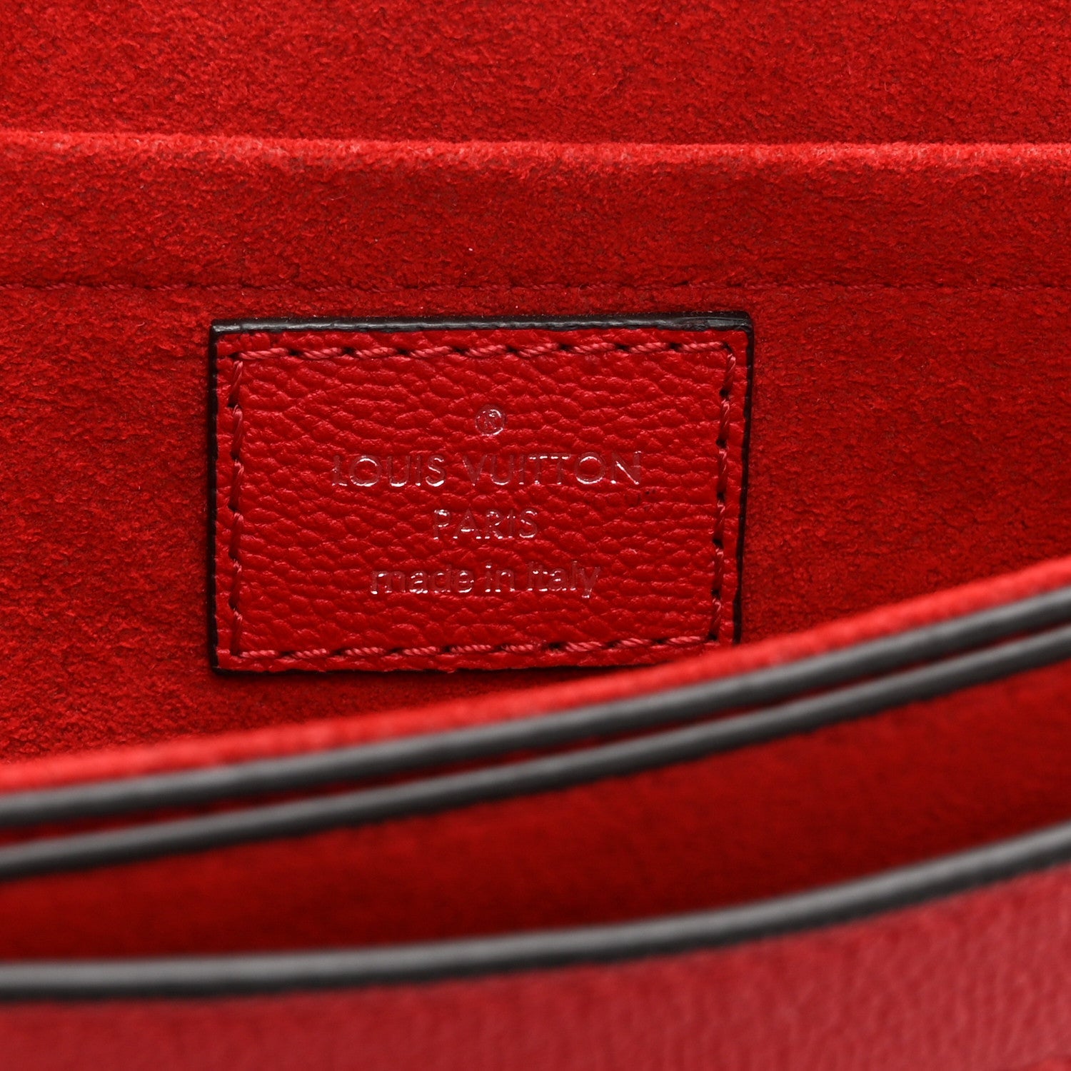 Calfskin Monogram Very Messenger Rubis Red