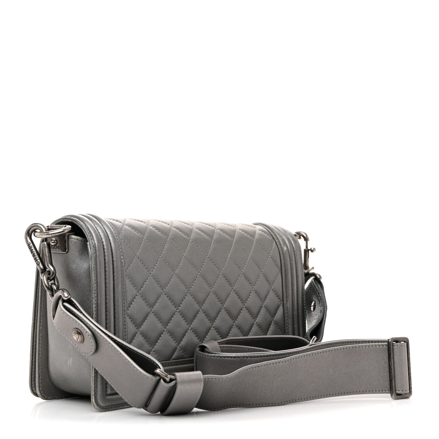 Metallic Lambskin Stingray Quilted Medium Boy Flap Silver