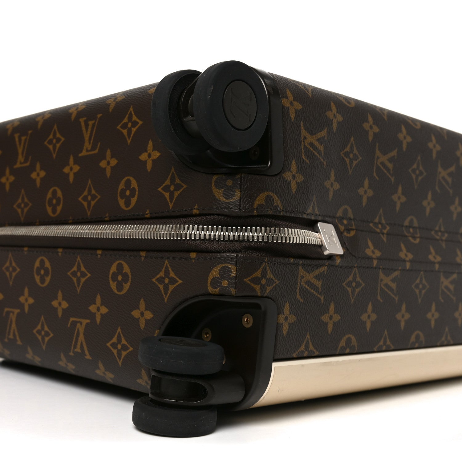Monogram Horizon 50