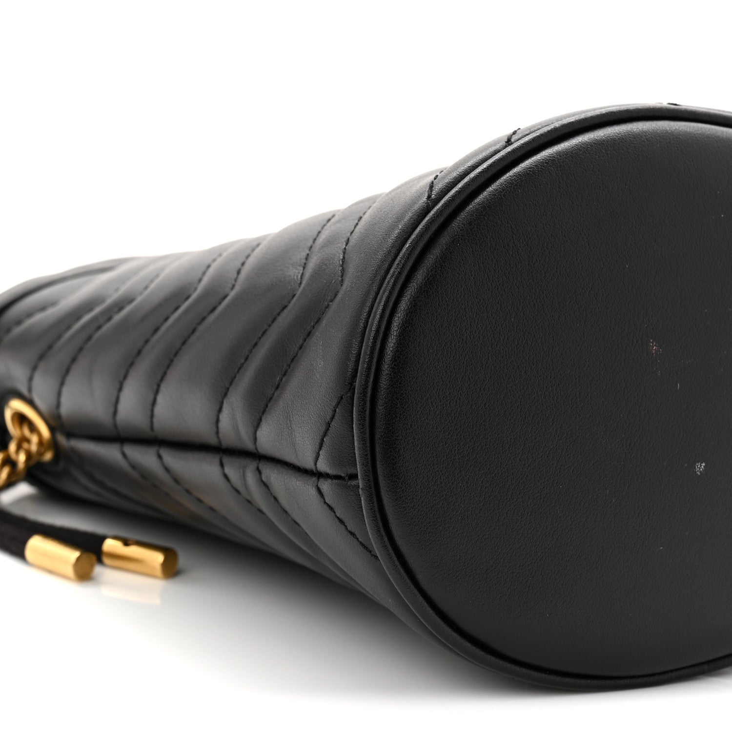 Calfskin Matelasse Mini GG Marmont 2.0 Bucket Bag Black