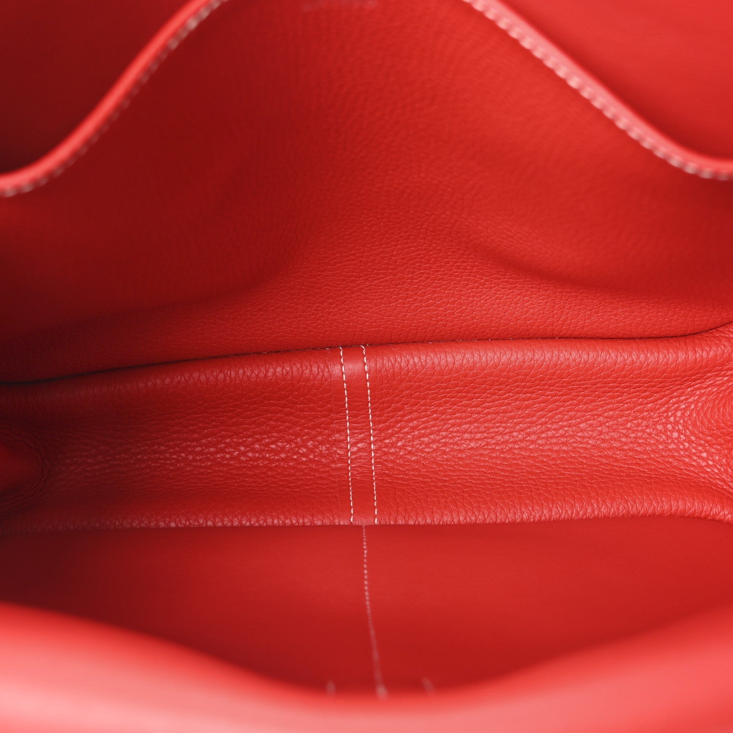 Taurillon Clemence Halzan 31 GM Rouge Casaque Vermillion