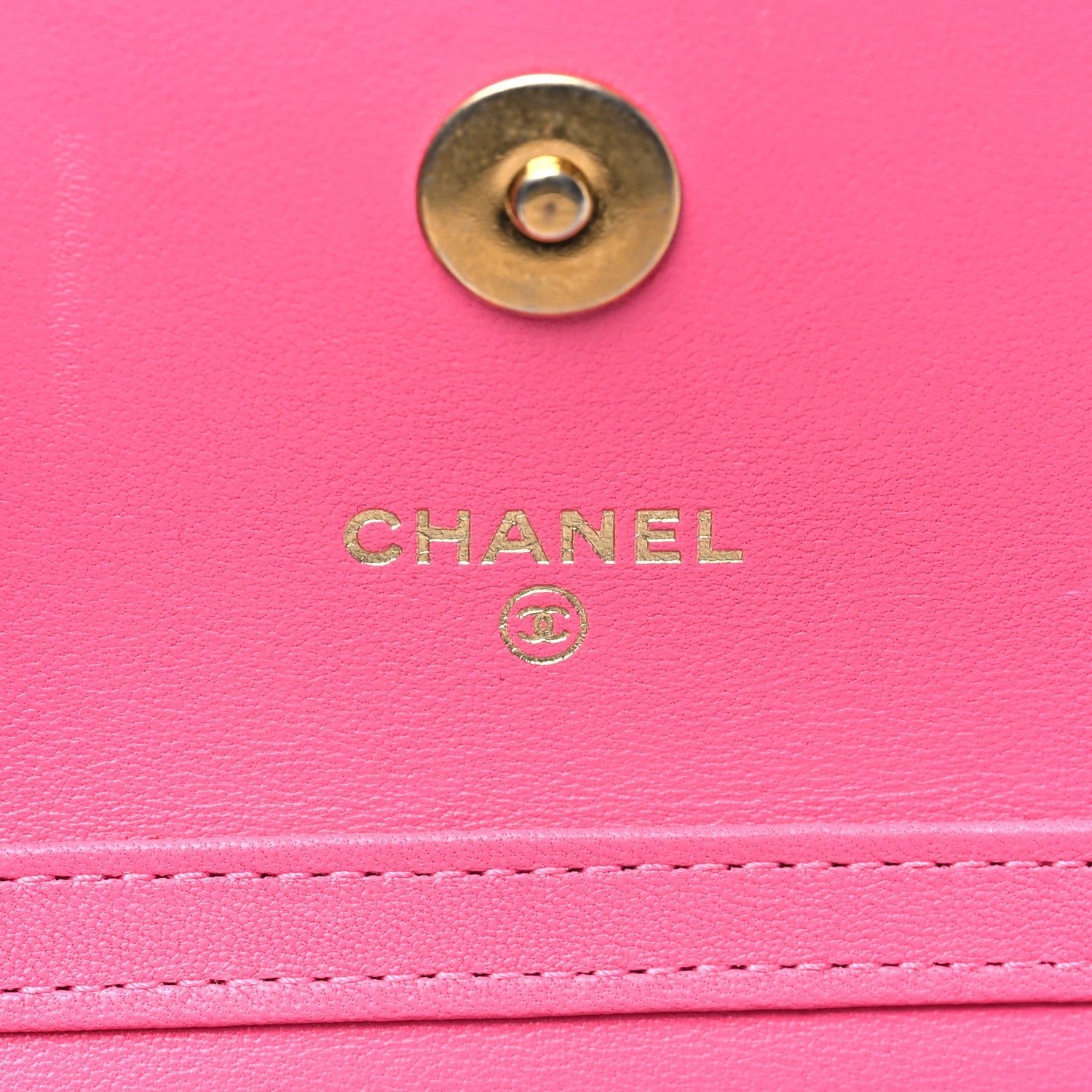 Lambskin Enamel Quilted Coco Hearts Clutch With Chain Pink