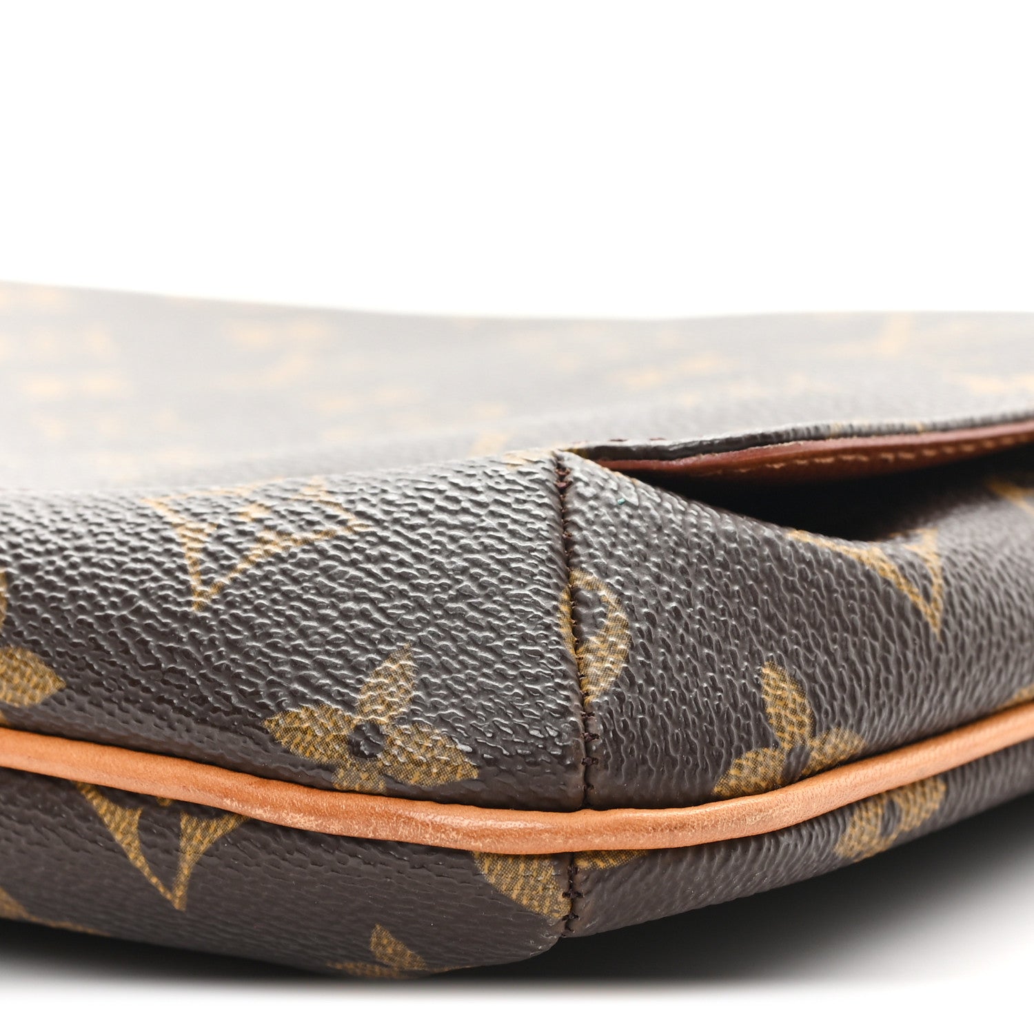 Monogram Musette Tango