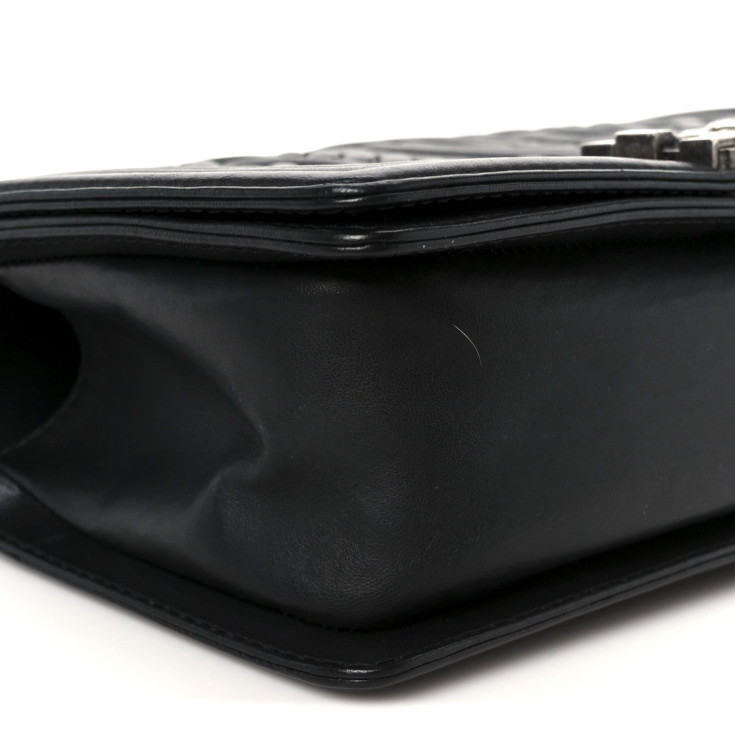 Lambskin Medium Celtic Boy Flap Black