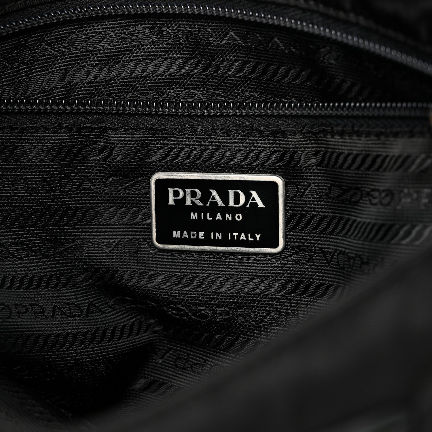 Tessuto Nylon Saffiano Flat Messenger Bag Black