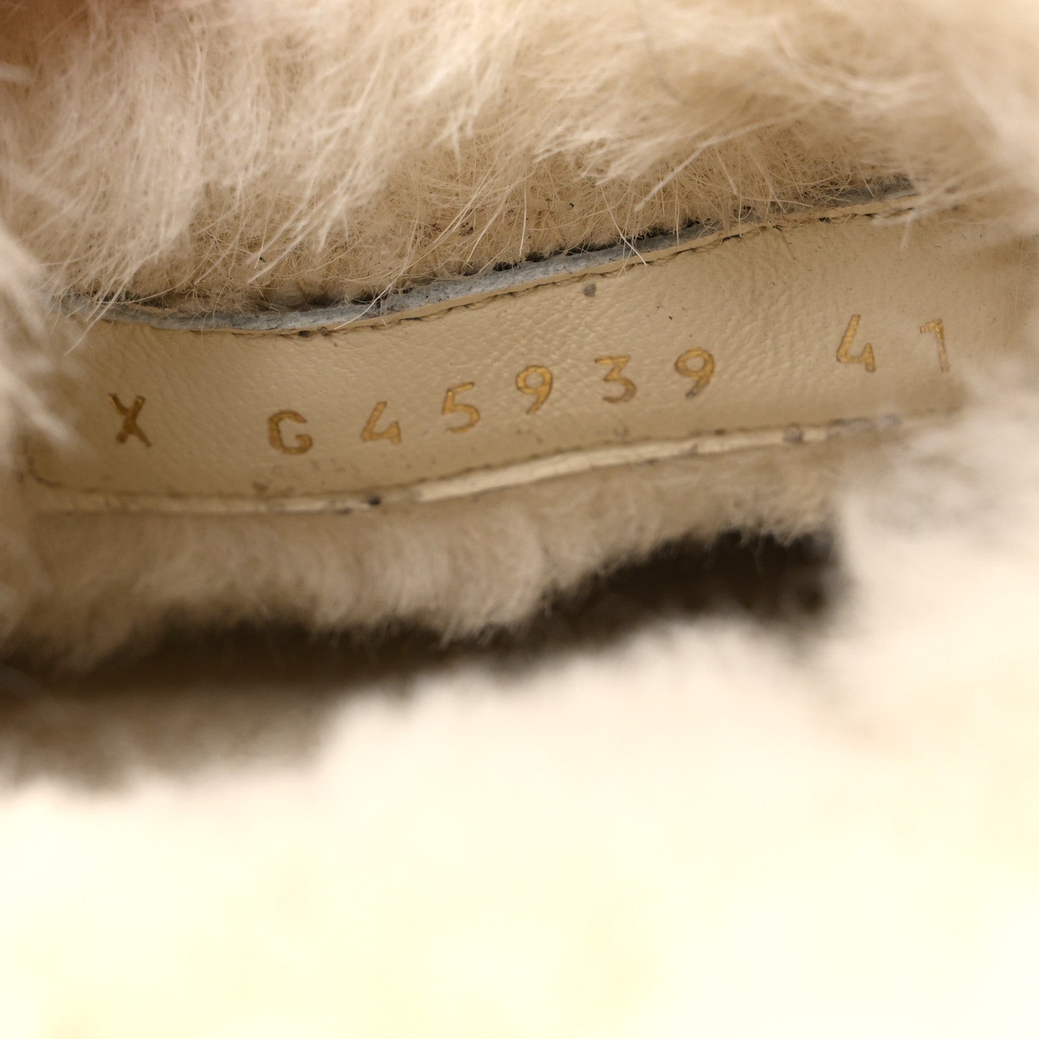 Suede Shearling CC Cap Toe Mules 41 Beige Black