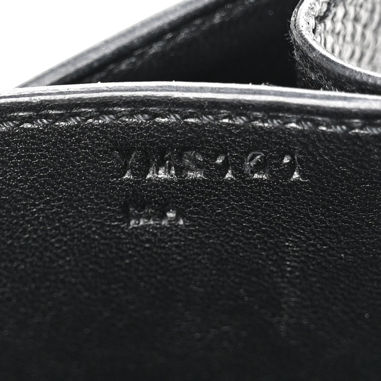 Epsom Constance 24 Black