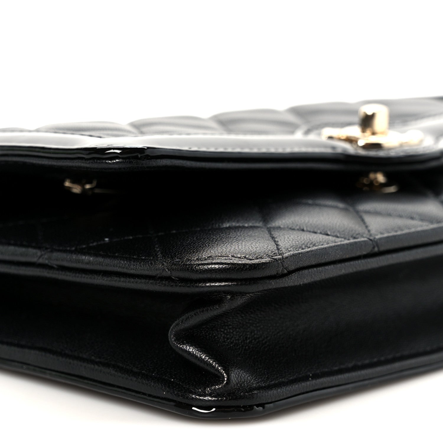 Lambskin Patent Calfskin Quilted Hold The Line CC Wallet On Chain WOC Black