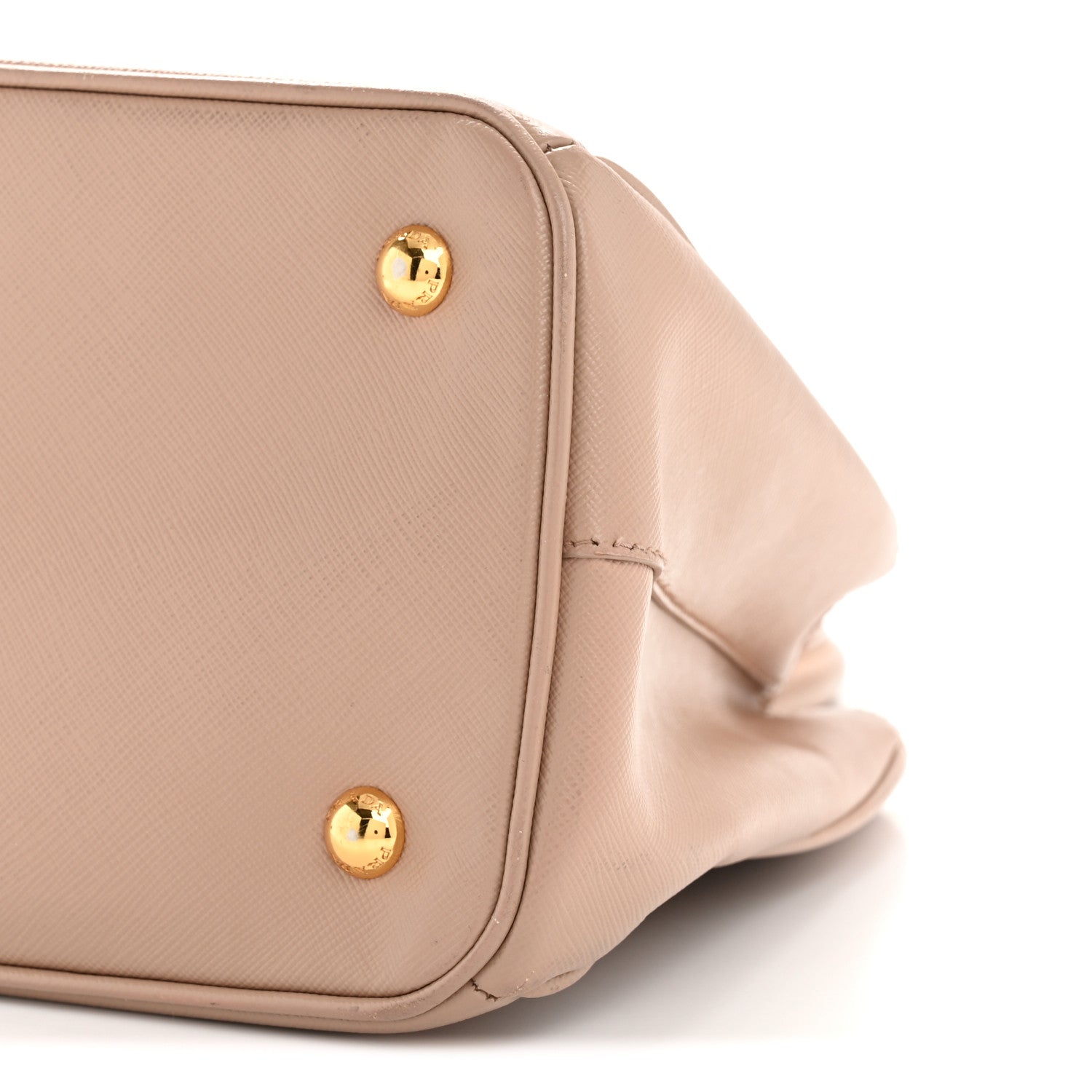 Saffiano Lux Medium Tote Cammeo