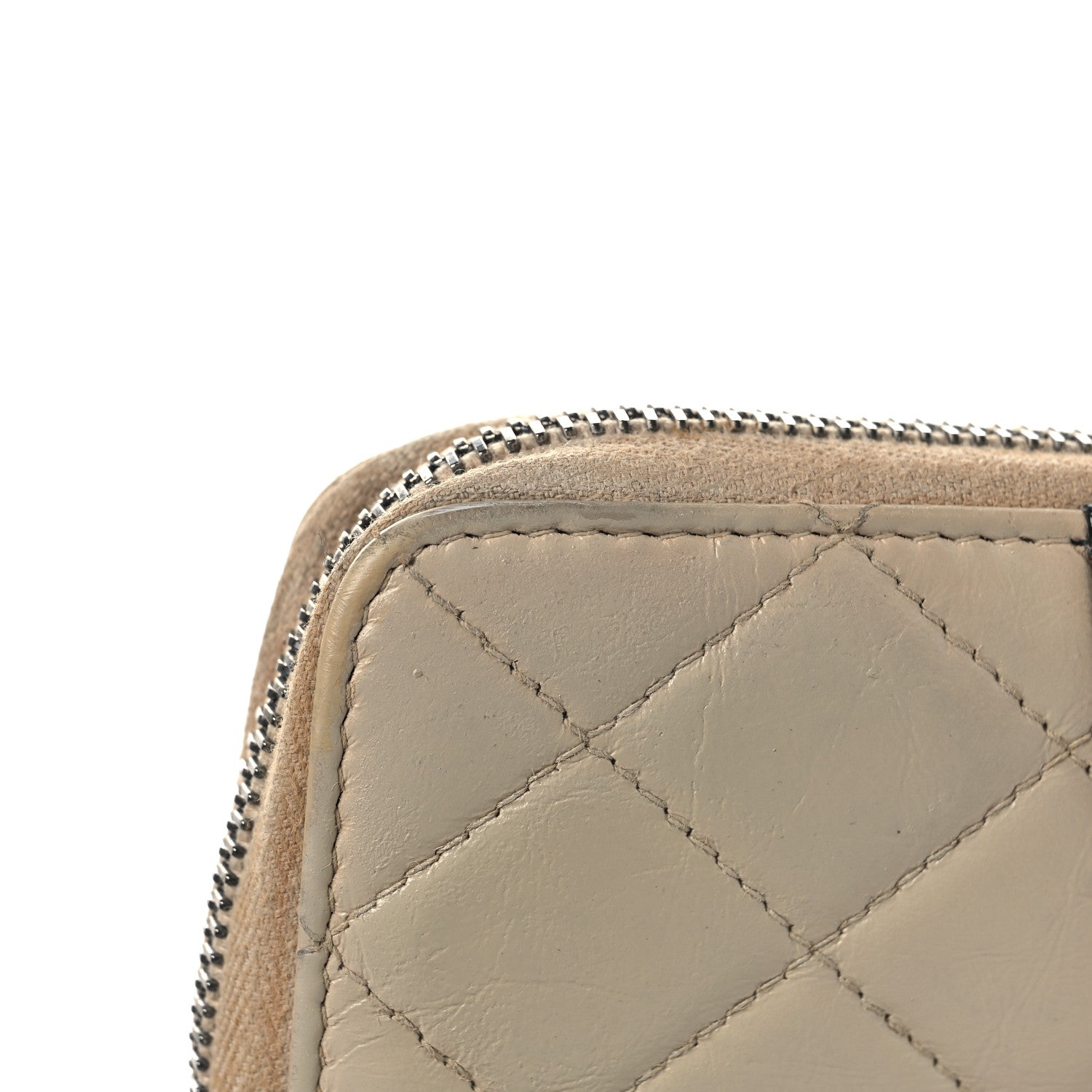 Aged Calfskin Quilted Large Gabrielle Zip Around Wallet Beige Black