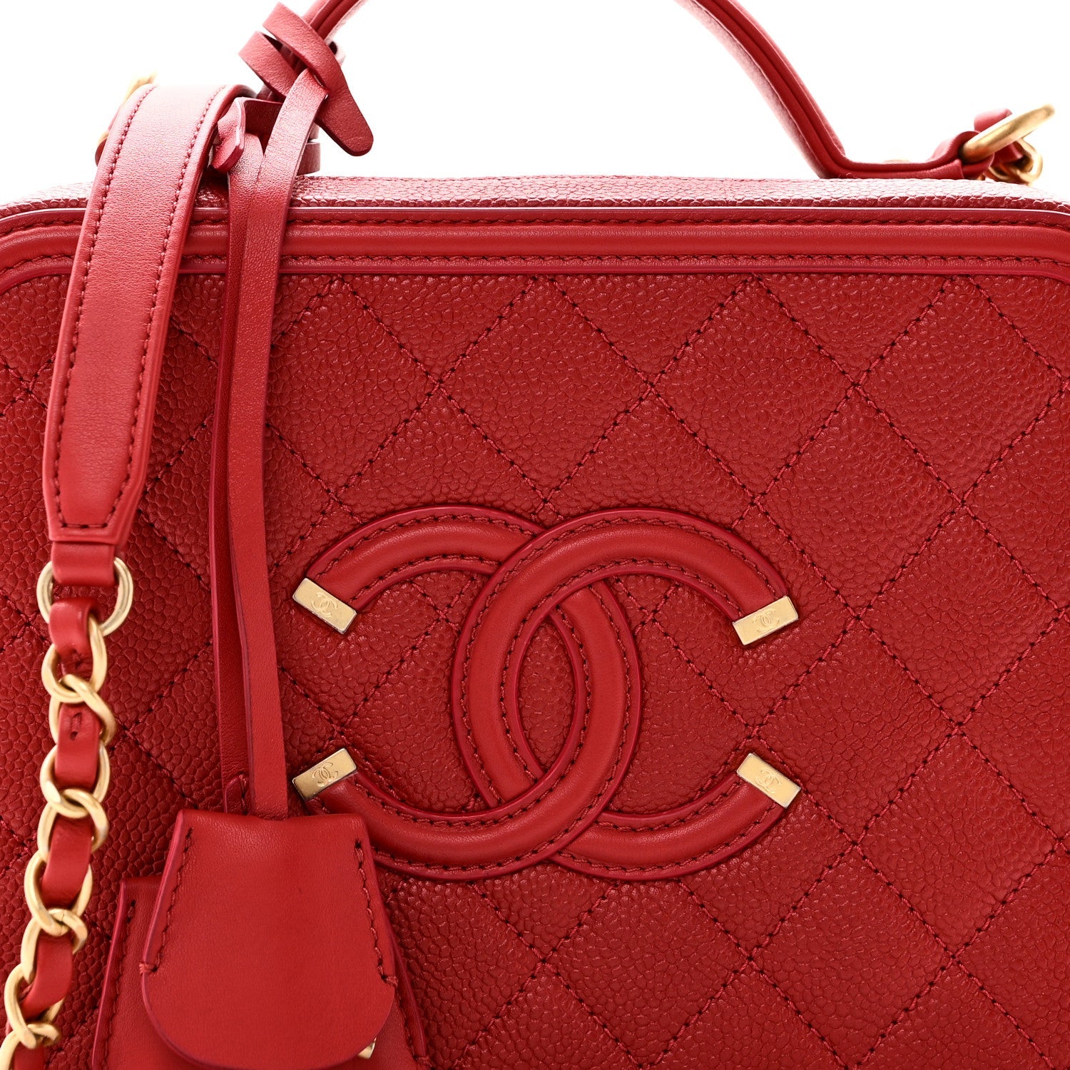 Caviar Quilted Medium CC Filigree Vanity Case Red