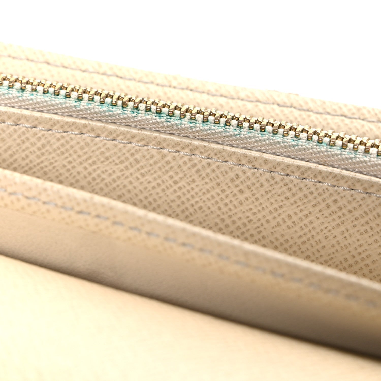 Damier Azur Sarah Wallet
