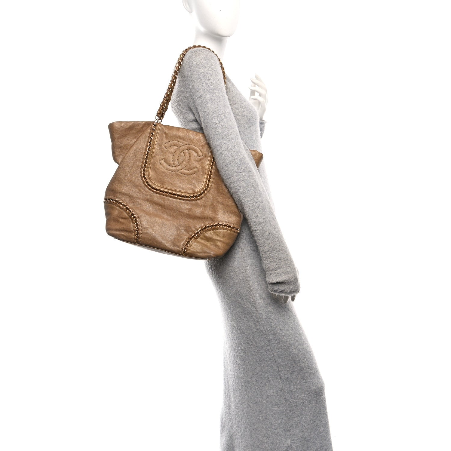 Metallic Calfskin Luxe Ligne Tote Gold