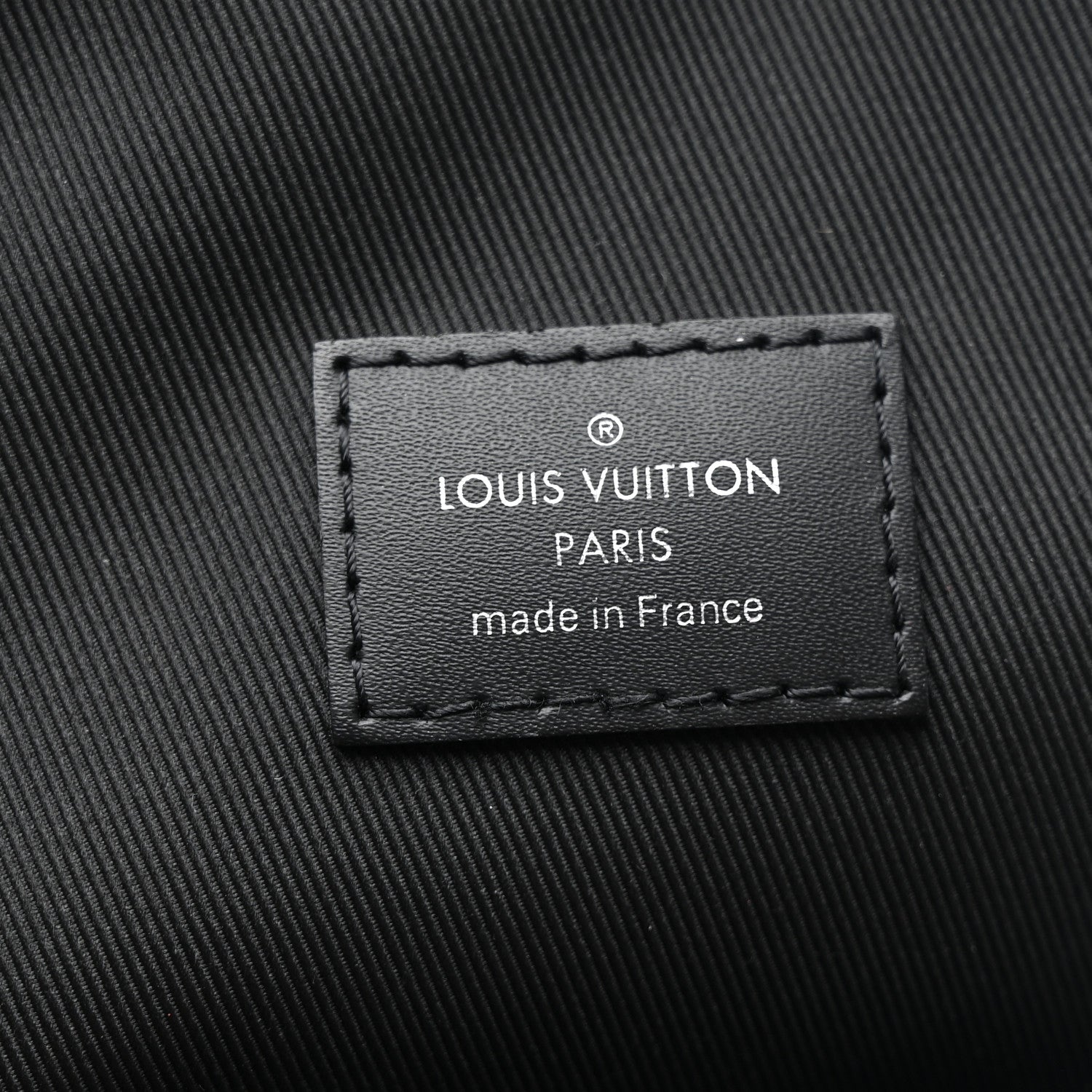 Damier Graphite Avenue Sling Bag