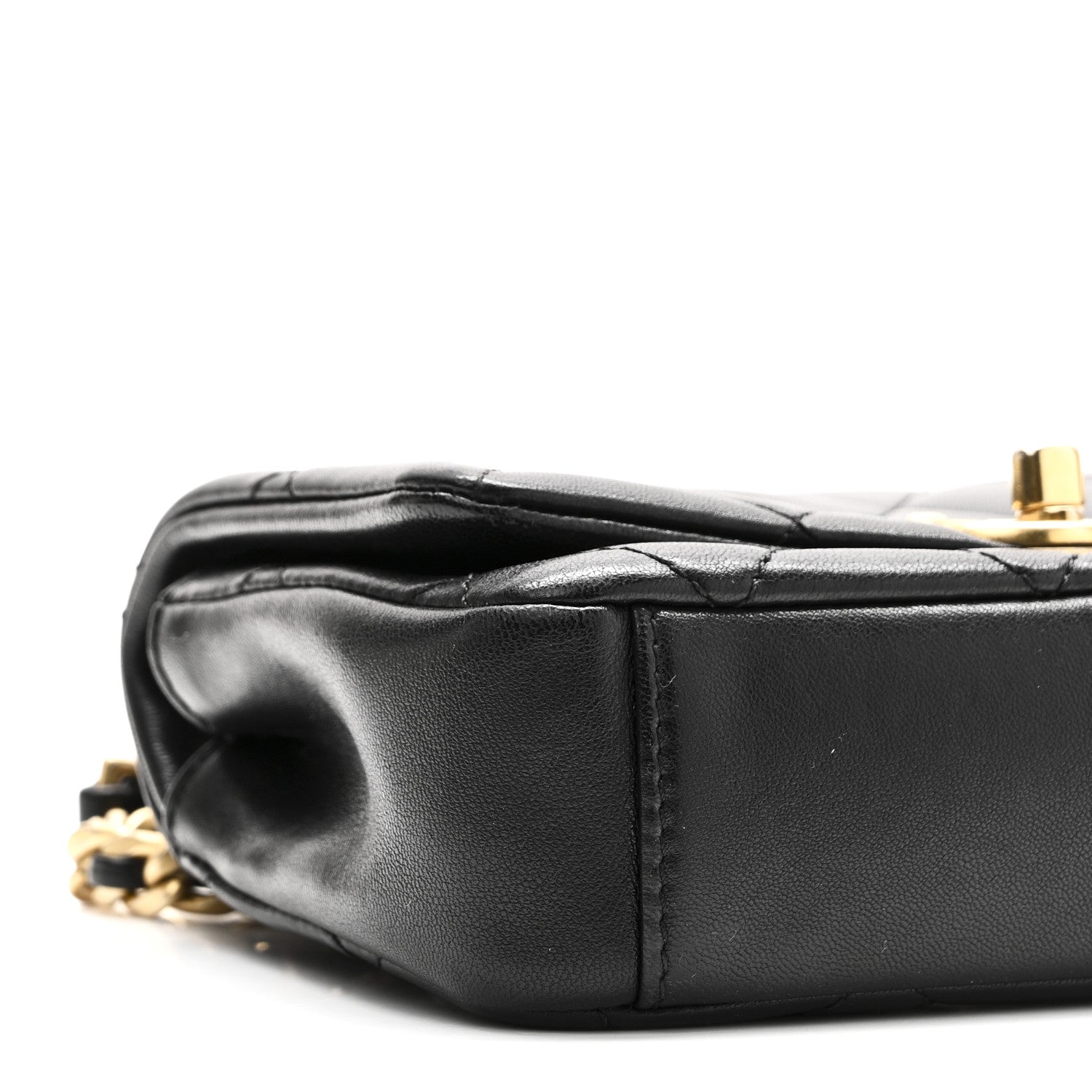 Shiny Lambskin Small Chain Is More Flap Black