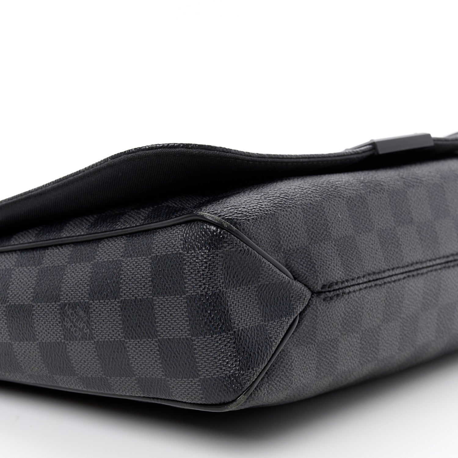 Damier Graphite District MM