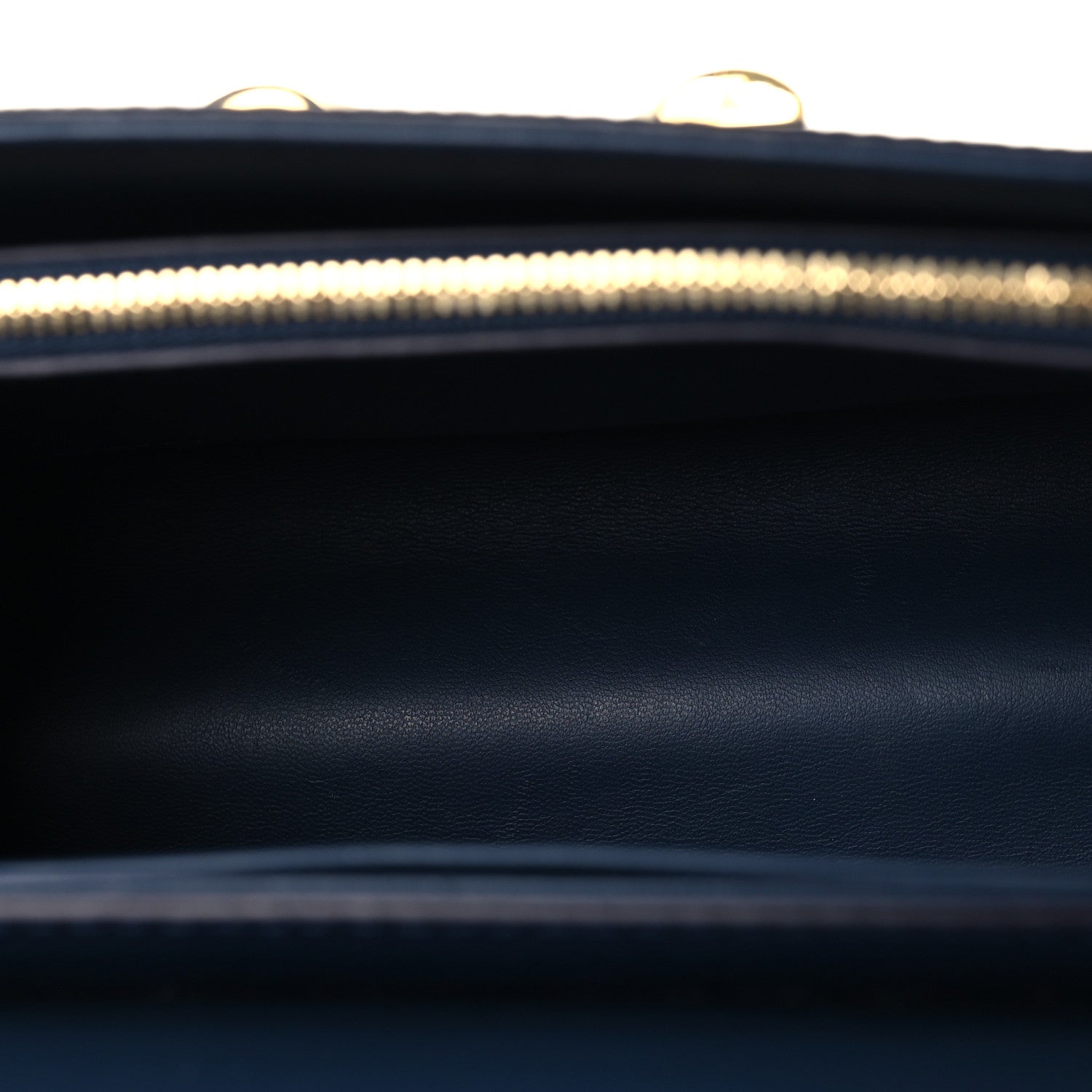 Epi Twist Shoulder Bag MM Indigo