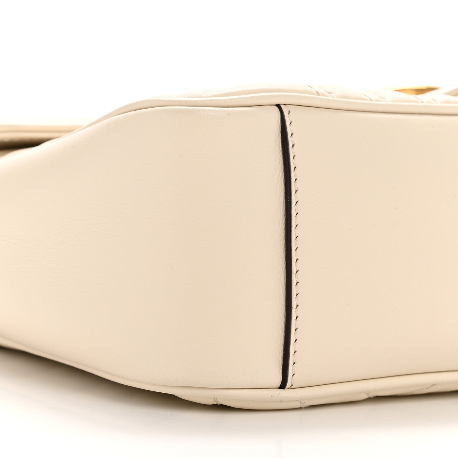 Calfskin Matelasse Small GG Marmont Shoulder Bag White