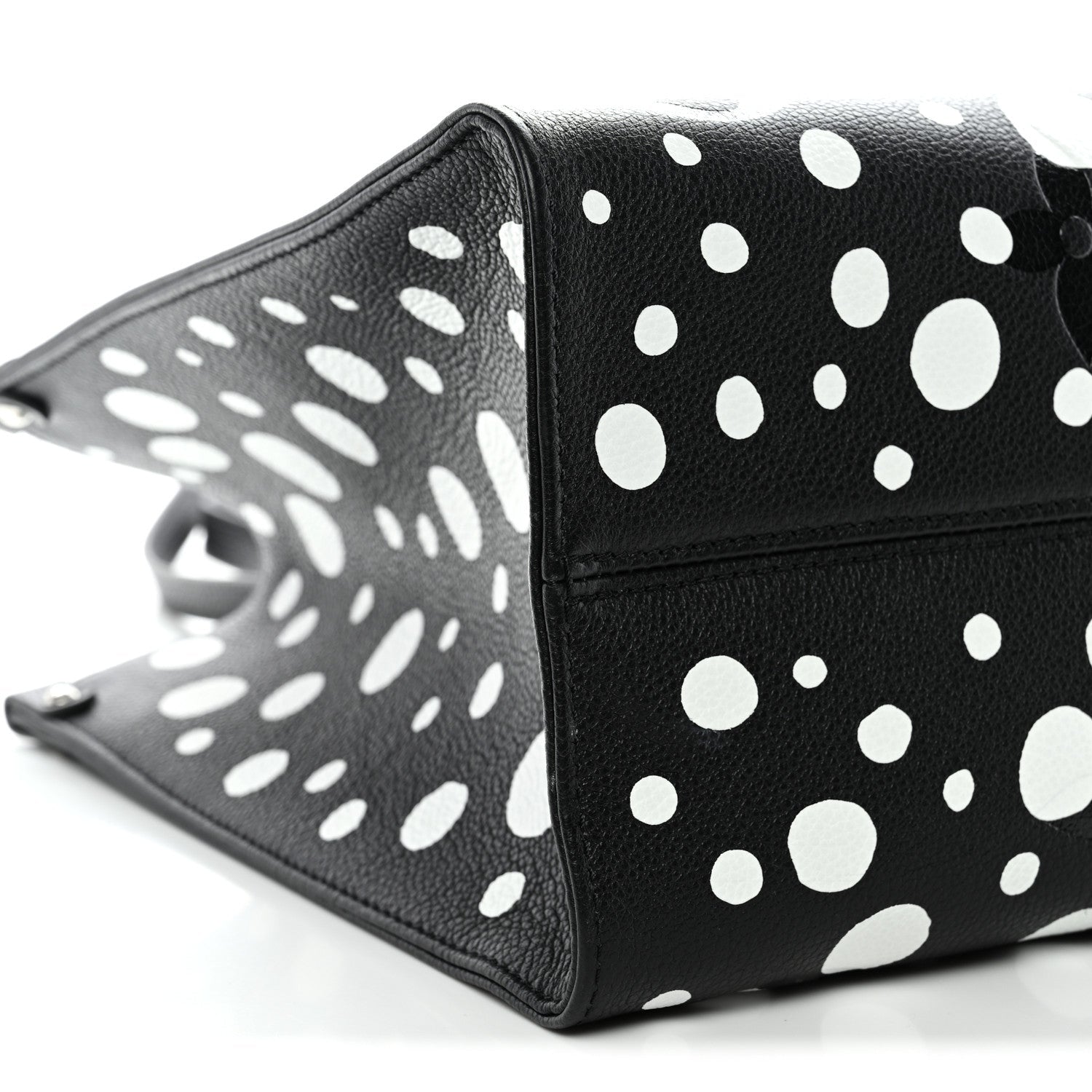 LV X YK Empreinte Monogram Giant Onthego MM Black