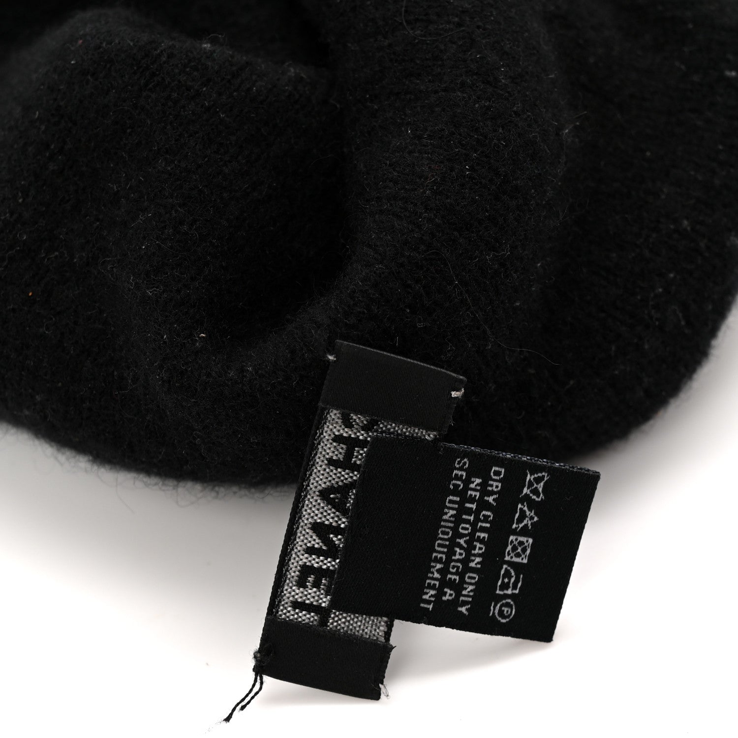 Cashmere Logo Beanie Hat Black White
