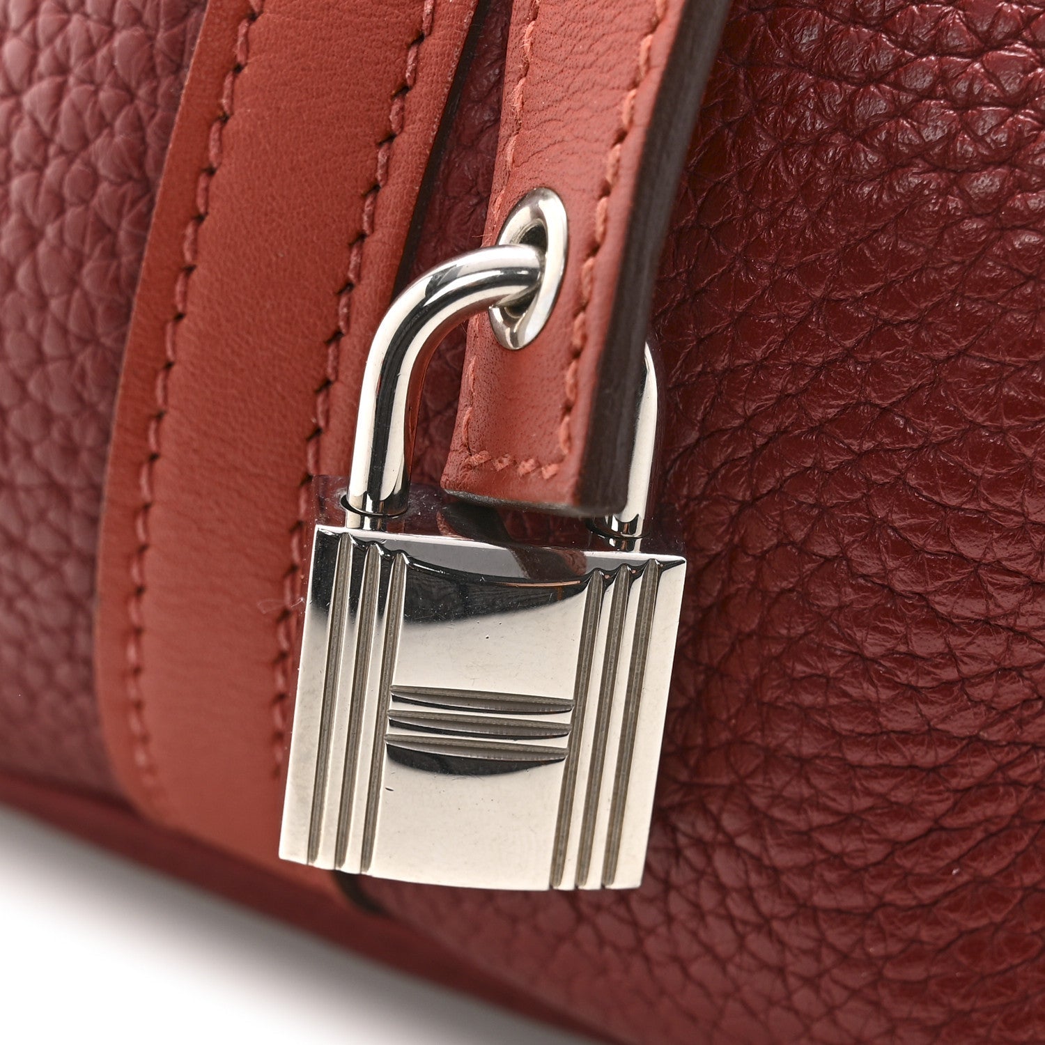 Taurillon Clemence Swift Picotin Lock 22 MM Rouge H Brique