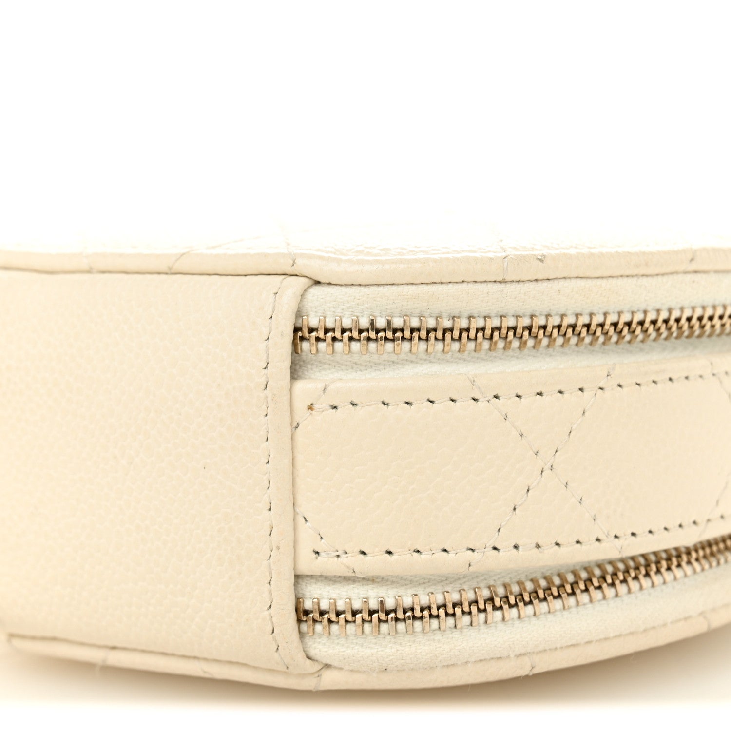 Caviar Quilted Round Handle With Care Vanity With Chain White