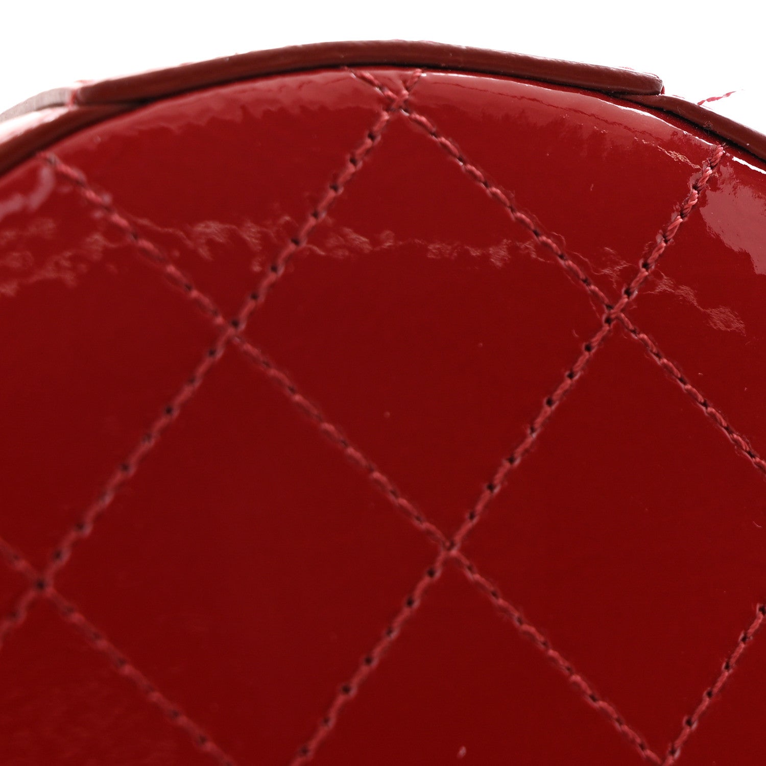 Patent Round As Earth Evening Bag Red