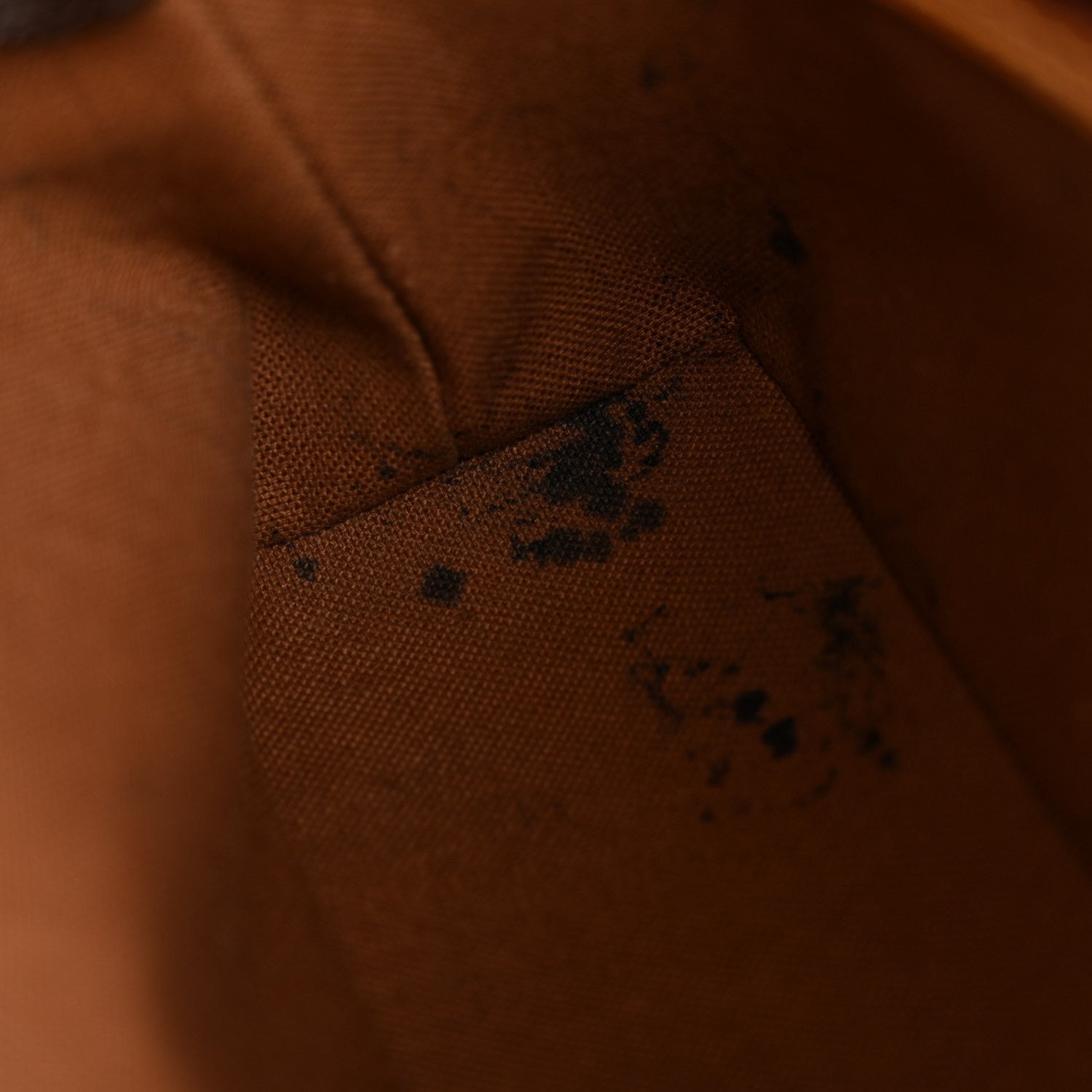 Monogram Trotteur