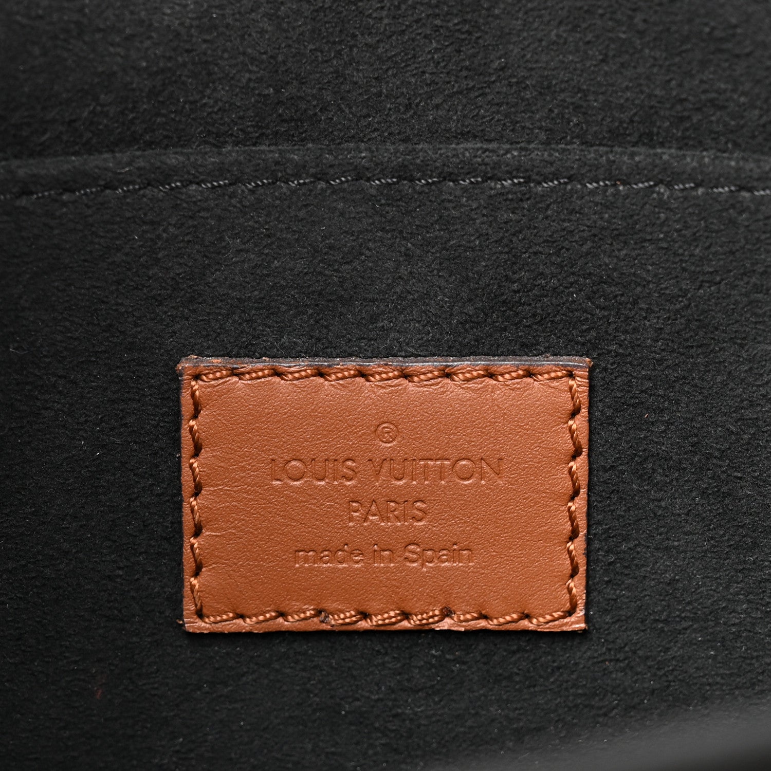 Reverse Monogram Dauphine MM