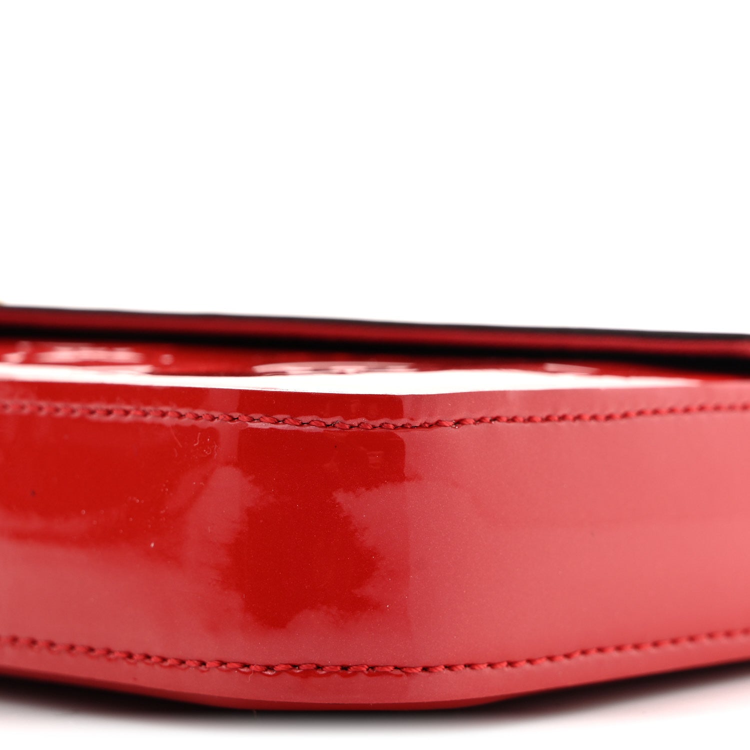 Vernis Felicie Pochette Chain Wallet Cherry