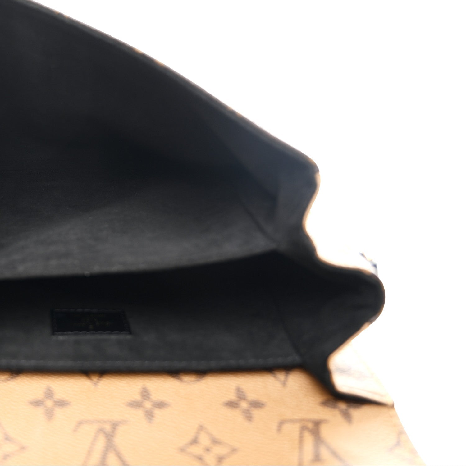 Reverse Monogram Pochette Metis